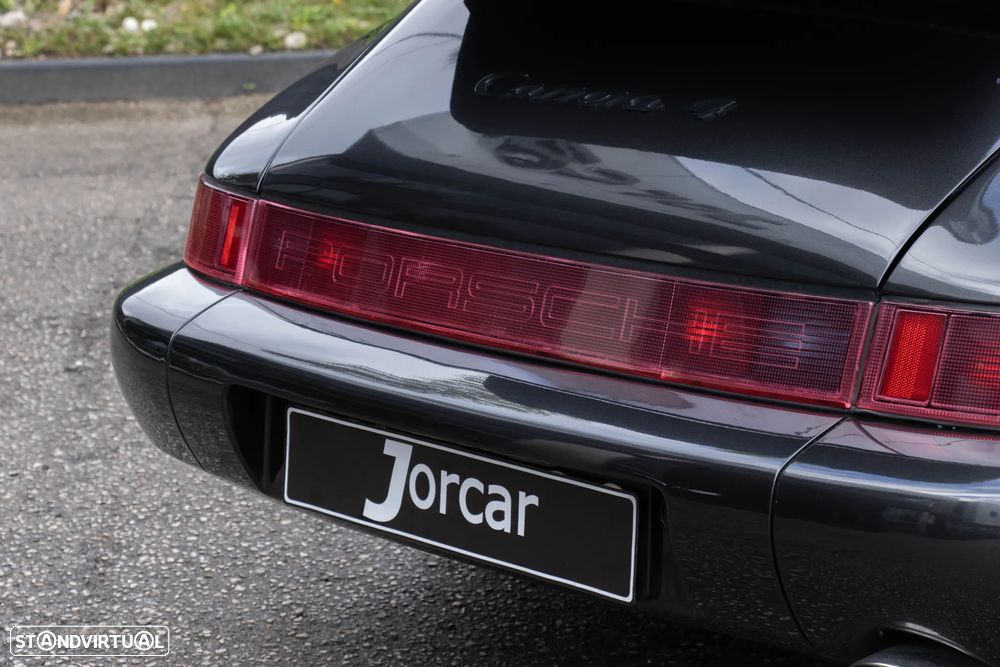 Porsche 911 (964) Coupé 3.6 Carrera 4 - 17