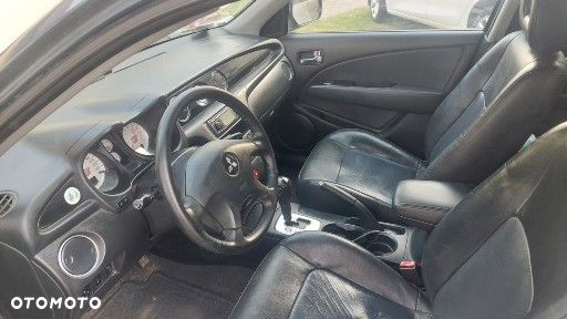 Mitsubishi Outlander - 7