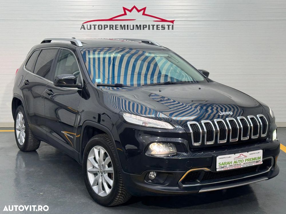Jeep Cherokee - 1