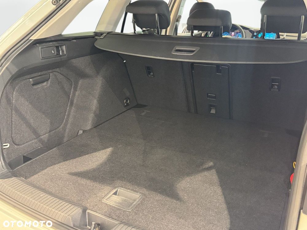 Volkswagen Golf 1.5 TSI EVO Life - 30