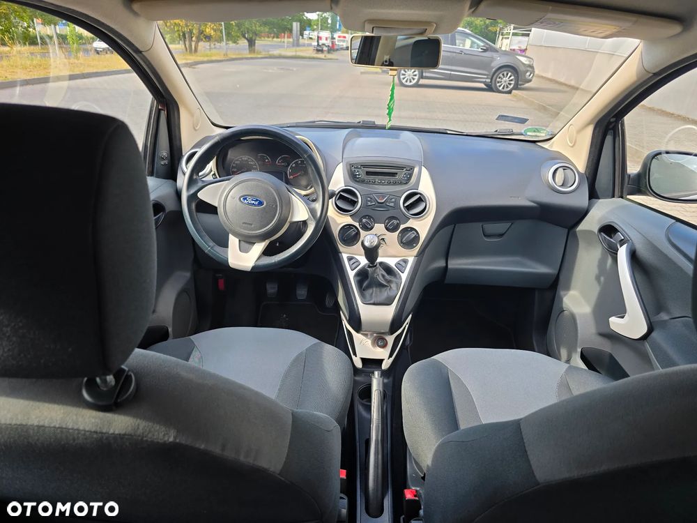 Ford KA 1.2 Titanium (air2) - 5