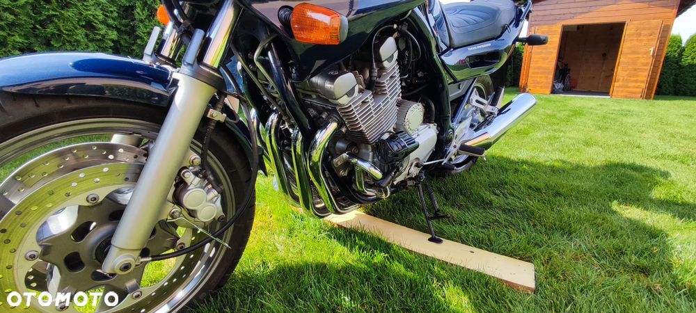 Yamaha XJ - 13