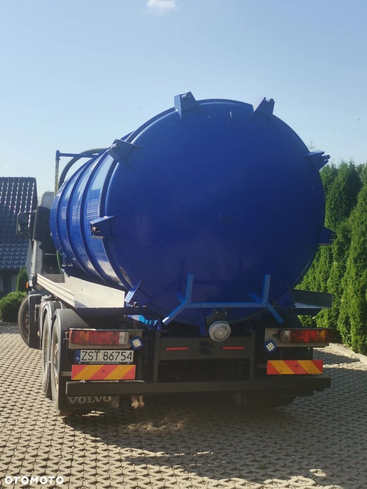 Volvo FM 300 - 3