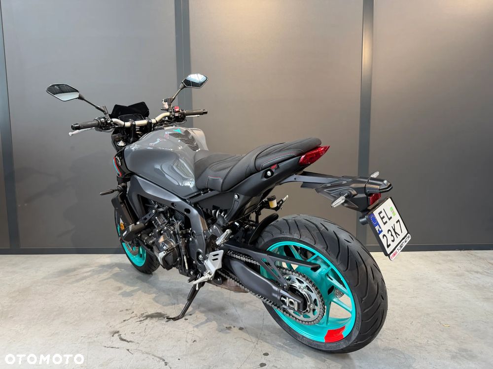 Yamaha MT - 9