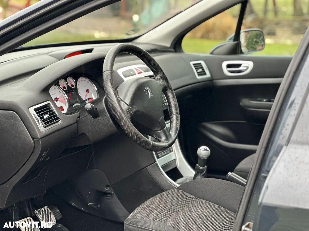 Peugeot 307 1.6 XR - 22