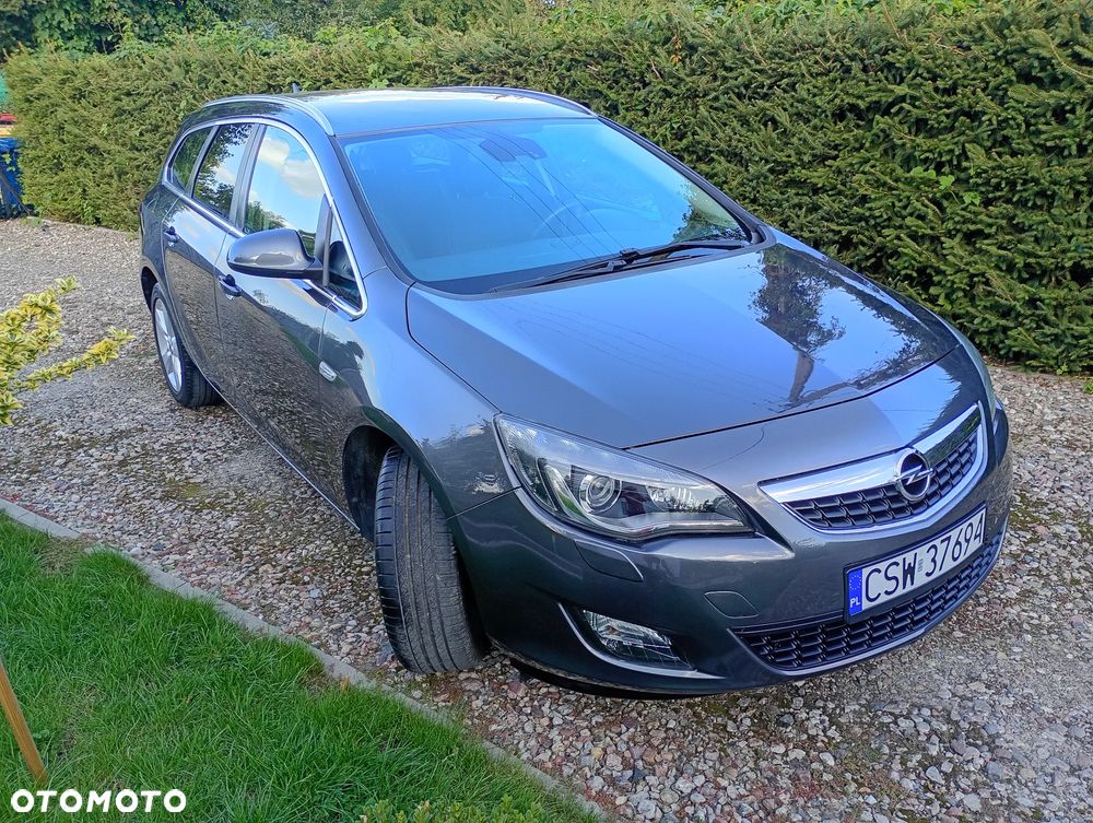 Opel Astra 1.4 Turbo Edition Sport - 2
