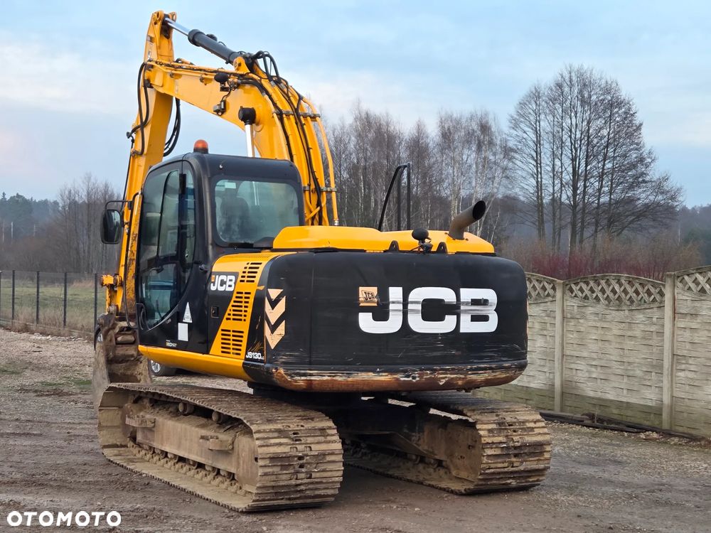 JCB JS130 - 5