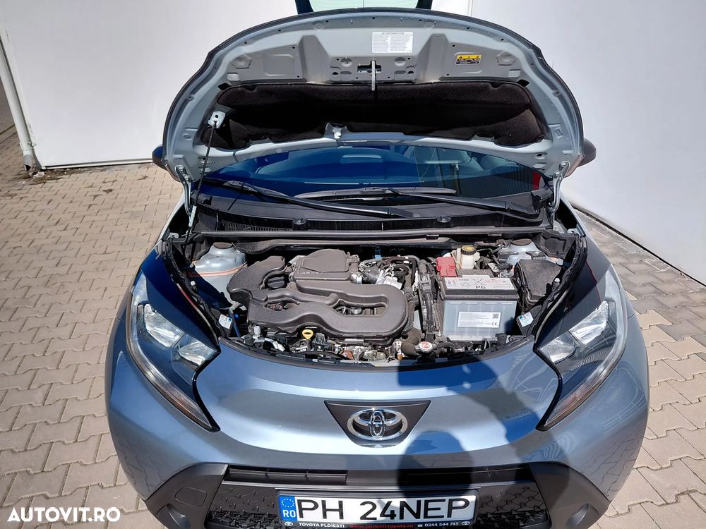 Toyota Aygo 1.0 VVY-I 5 usi X-play - 6