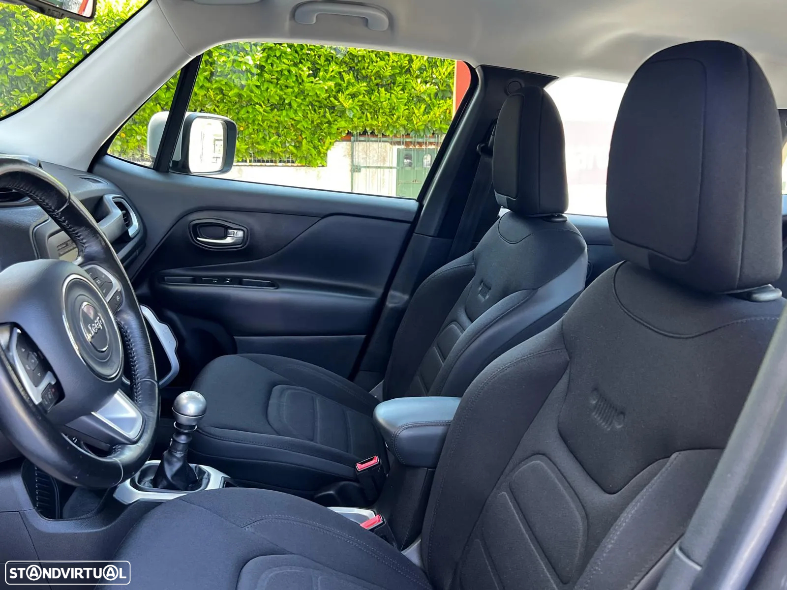 Jeep Renegade 1.6 MJD Limited - 47