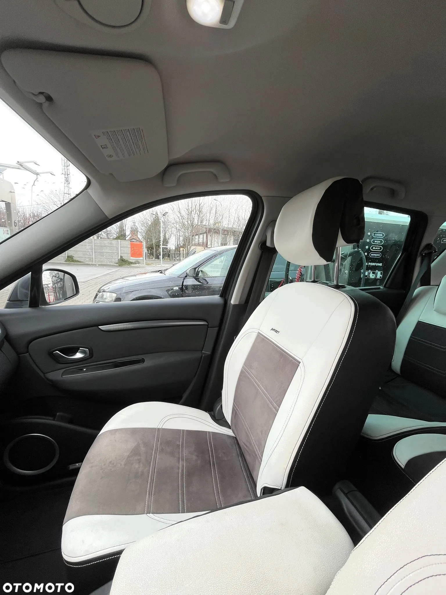 Renault Scenic - 8