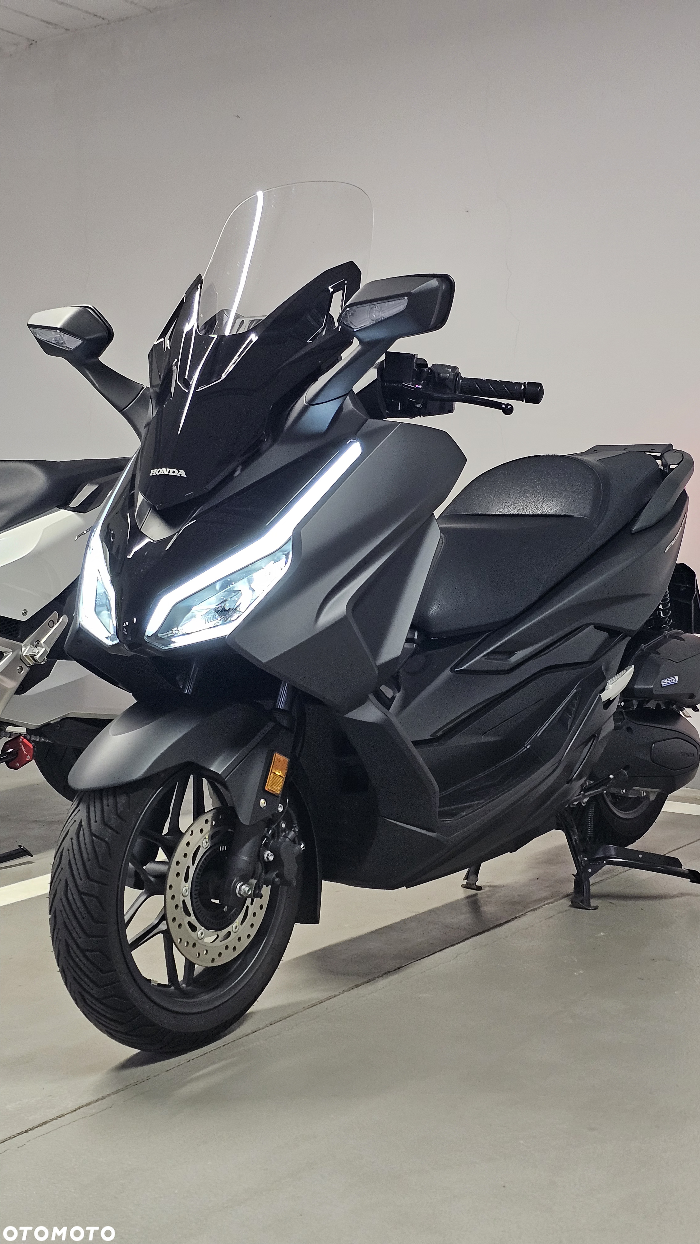 Honda NSS - 12