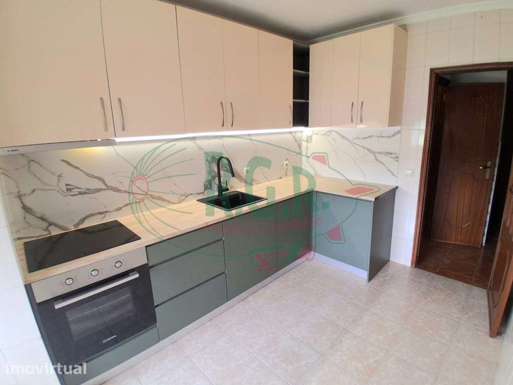 Apartamento T3 Próximo Metro Venda Nova - Grande imagem: 3/15