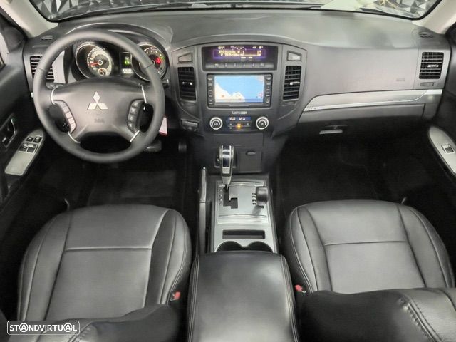 Mitsubishi Pajero 3.2 DI-D Instyle CA FPF - 13