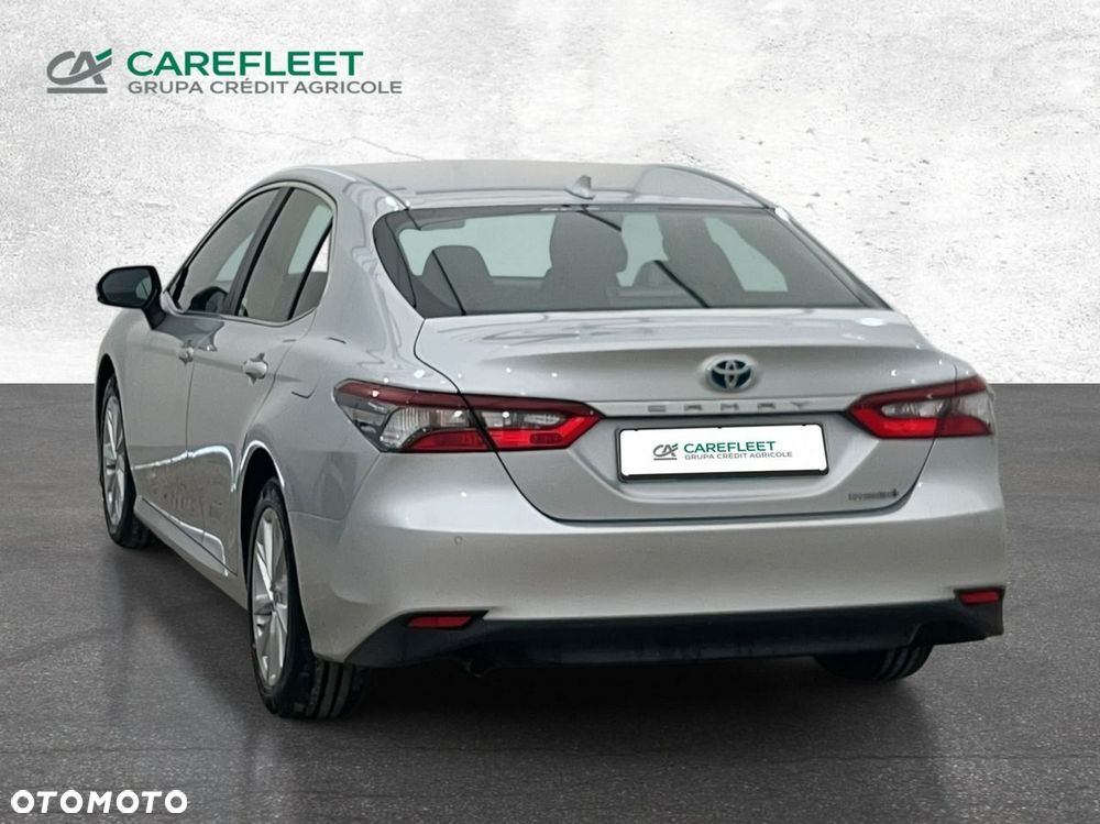 Toyota Camry - 7