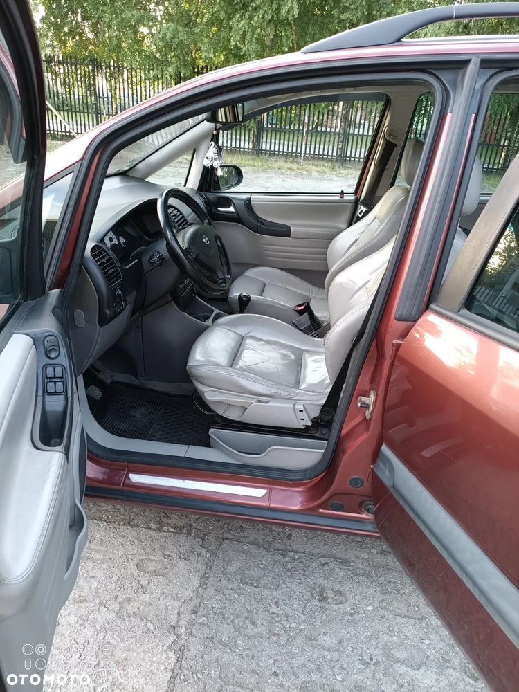 Opel Zafira 2.2 Executive - 9