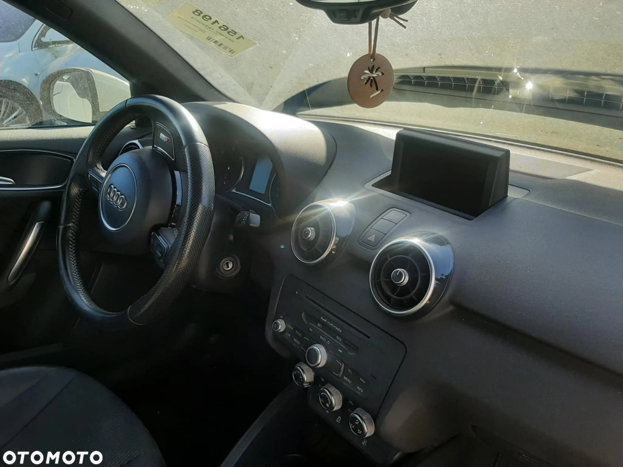 Audi A1 1.6 TDI Sportback S line Sportpaket - 13