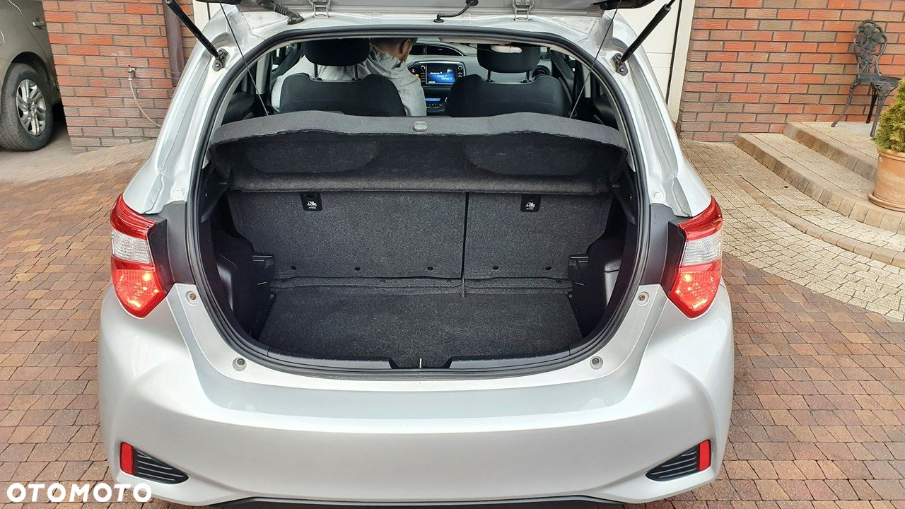 Toyota Yaris - 38