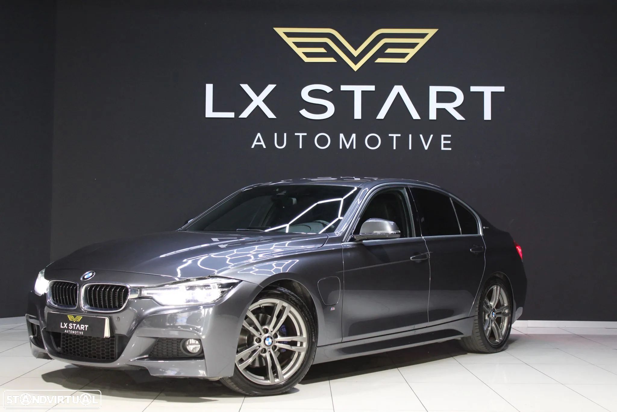 BMW 330 e iPerformance Pack M - 1