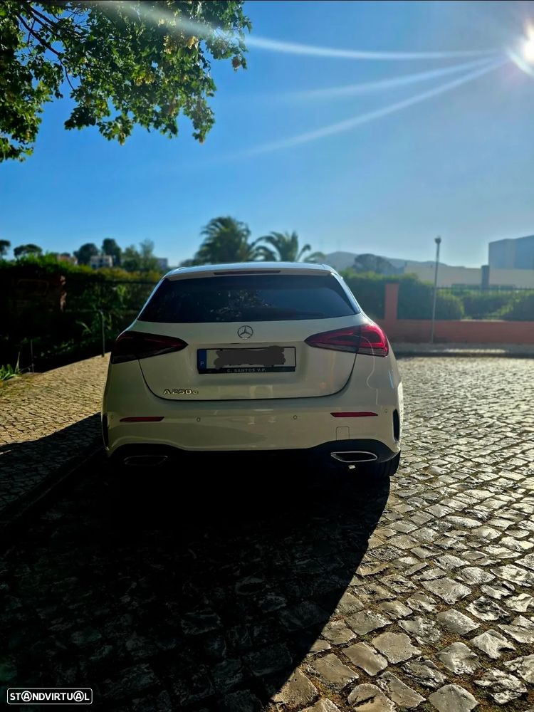 Mercedes-Benz A 250 e AMG Line - 5