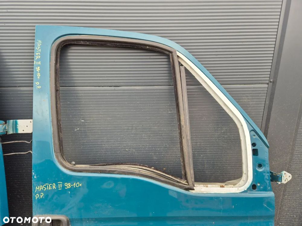 DRZWI RENAULT MASTER II - 10