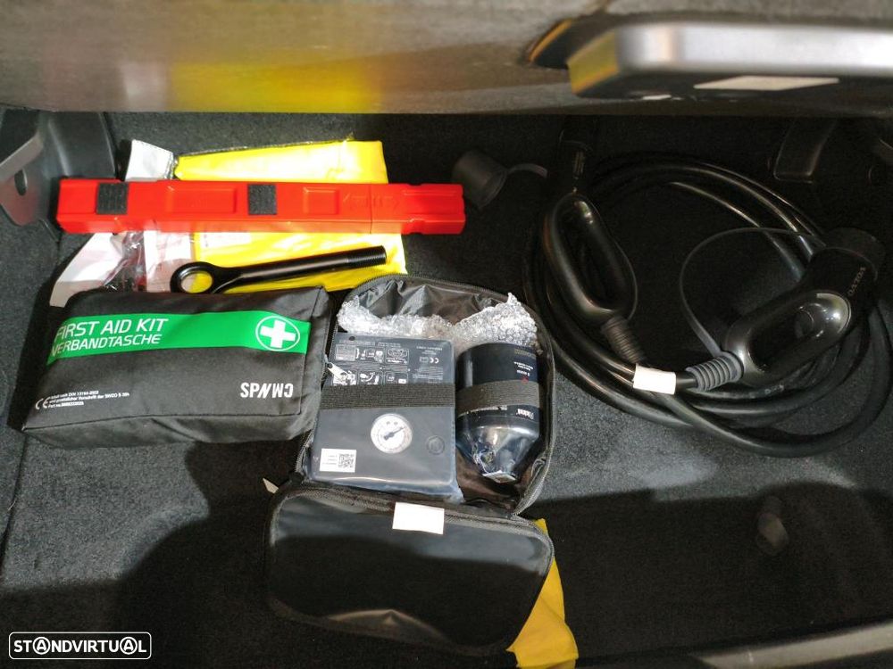 Volvo EX30 51 kWh Single Motor Core - 14