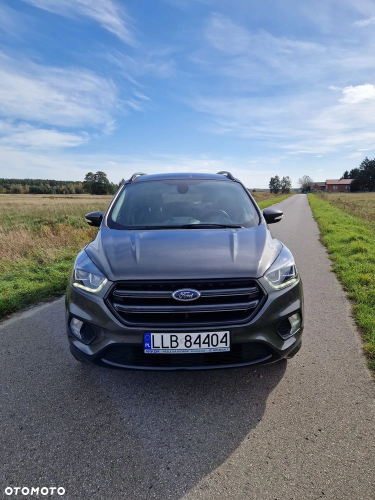 Ford Kuga 1.5 EcoBoost 2x4 ST-Line - 4