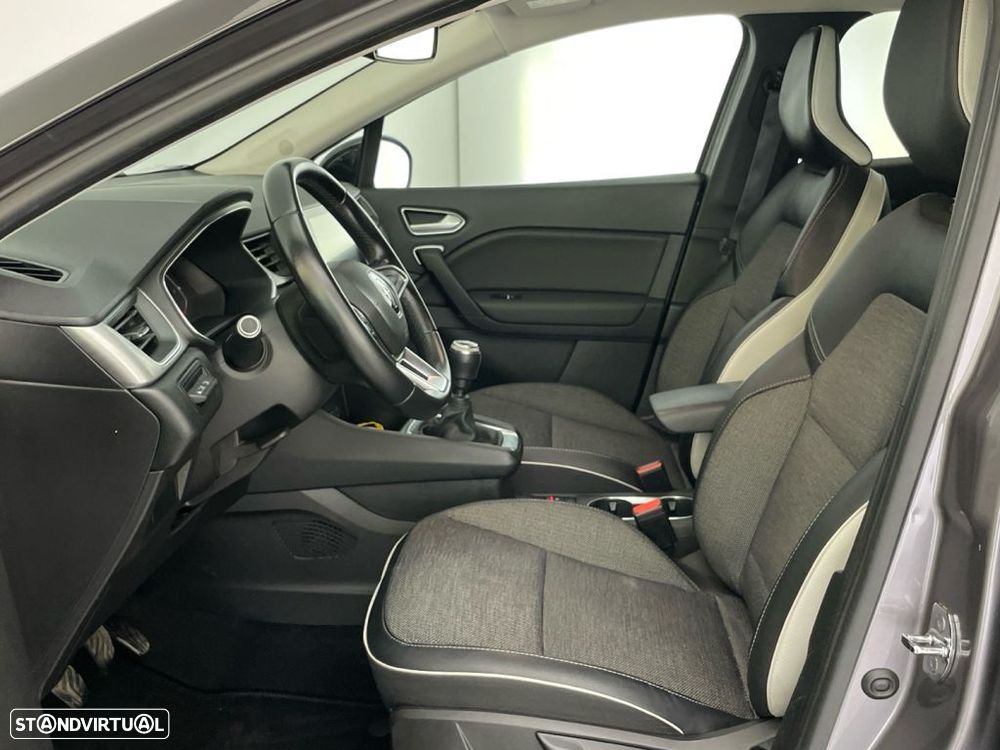 Renault Captur 1.5 dCi Exclusive — fotografia 11