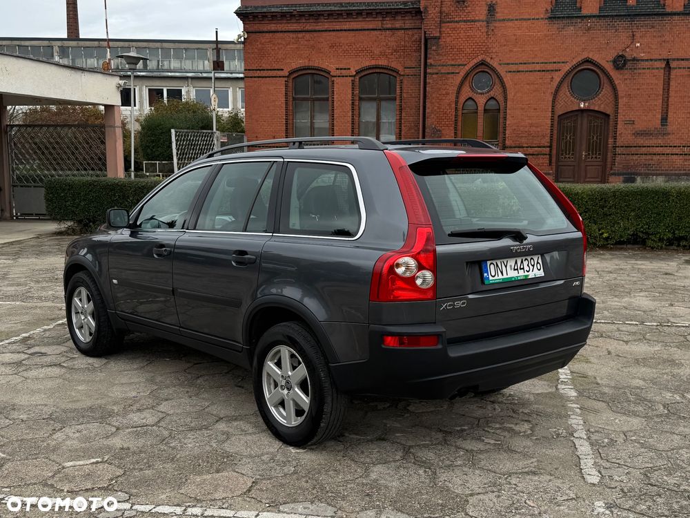 Volvo XC 90 2.4 D5 Momentum - 5