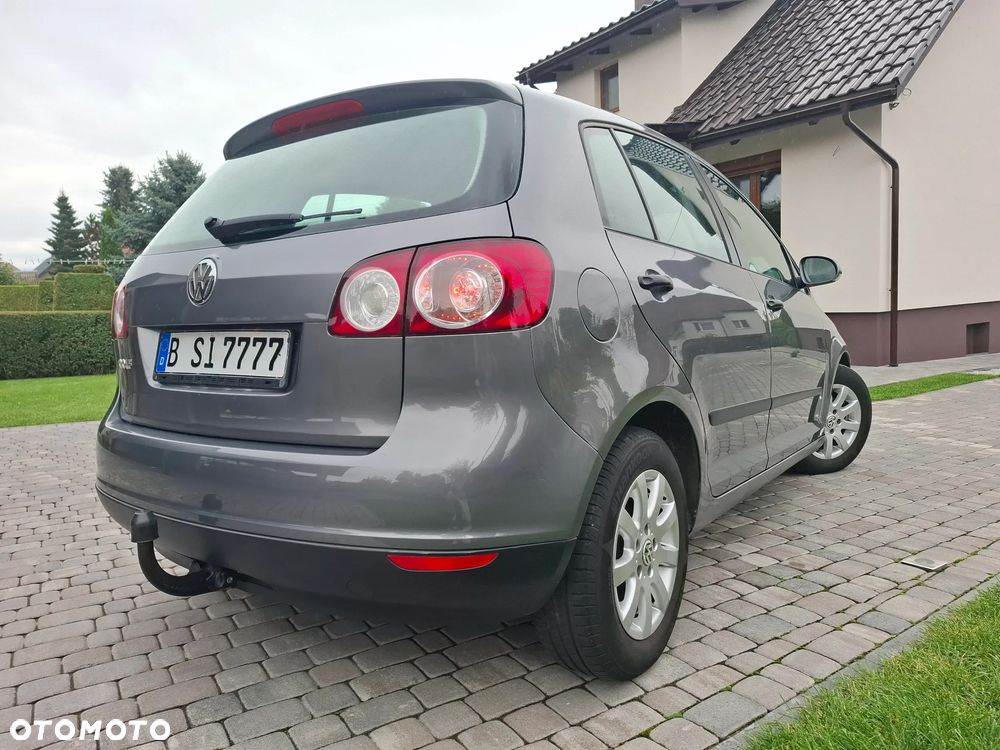 Volkswagen Golf Plus - 24