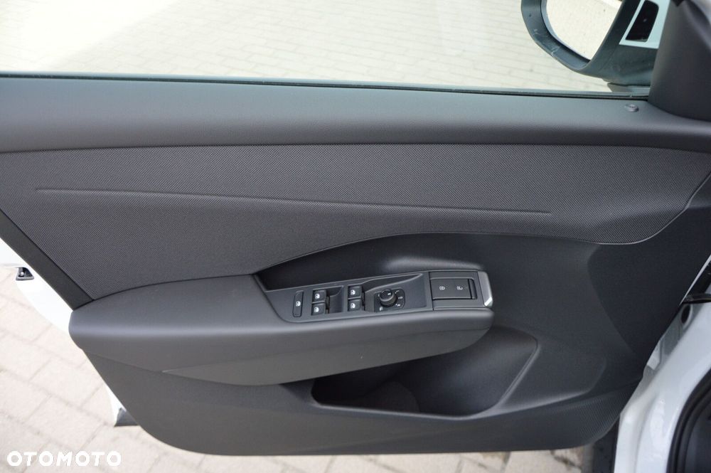 Volkswagen T-Roc - 7