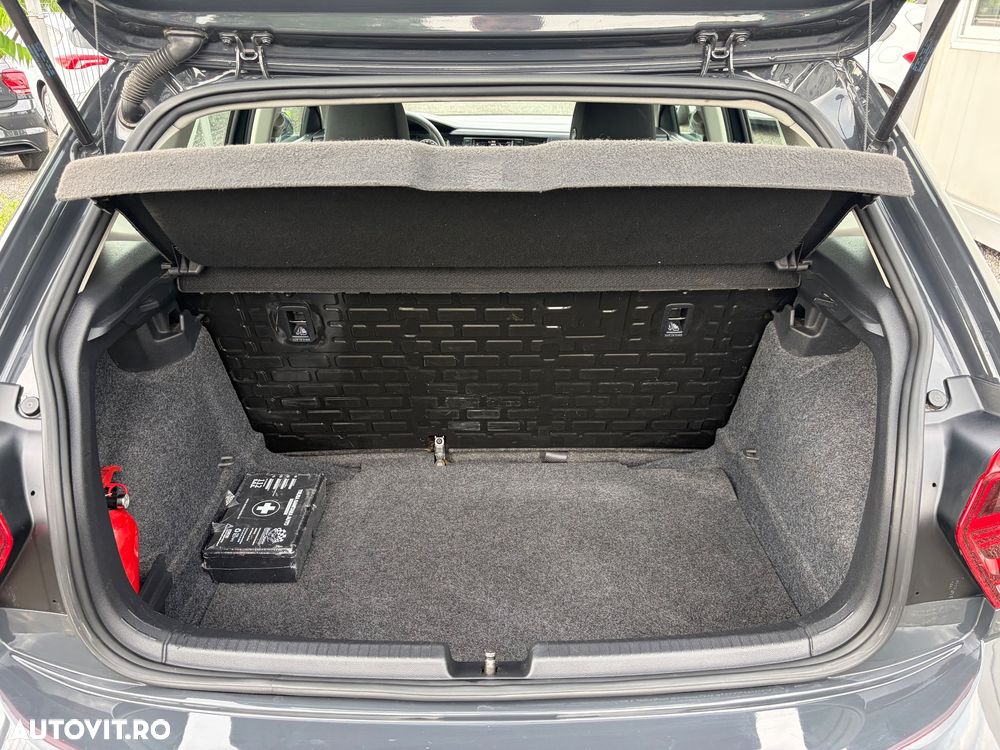 Volkswagen Polo 1.0 Trendline - 28