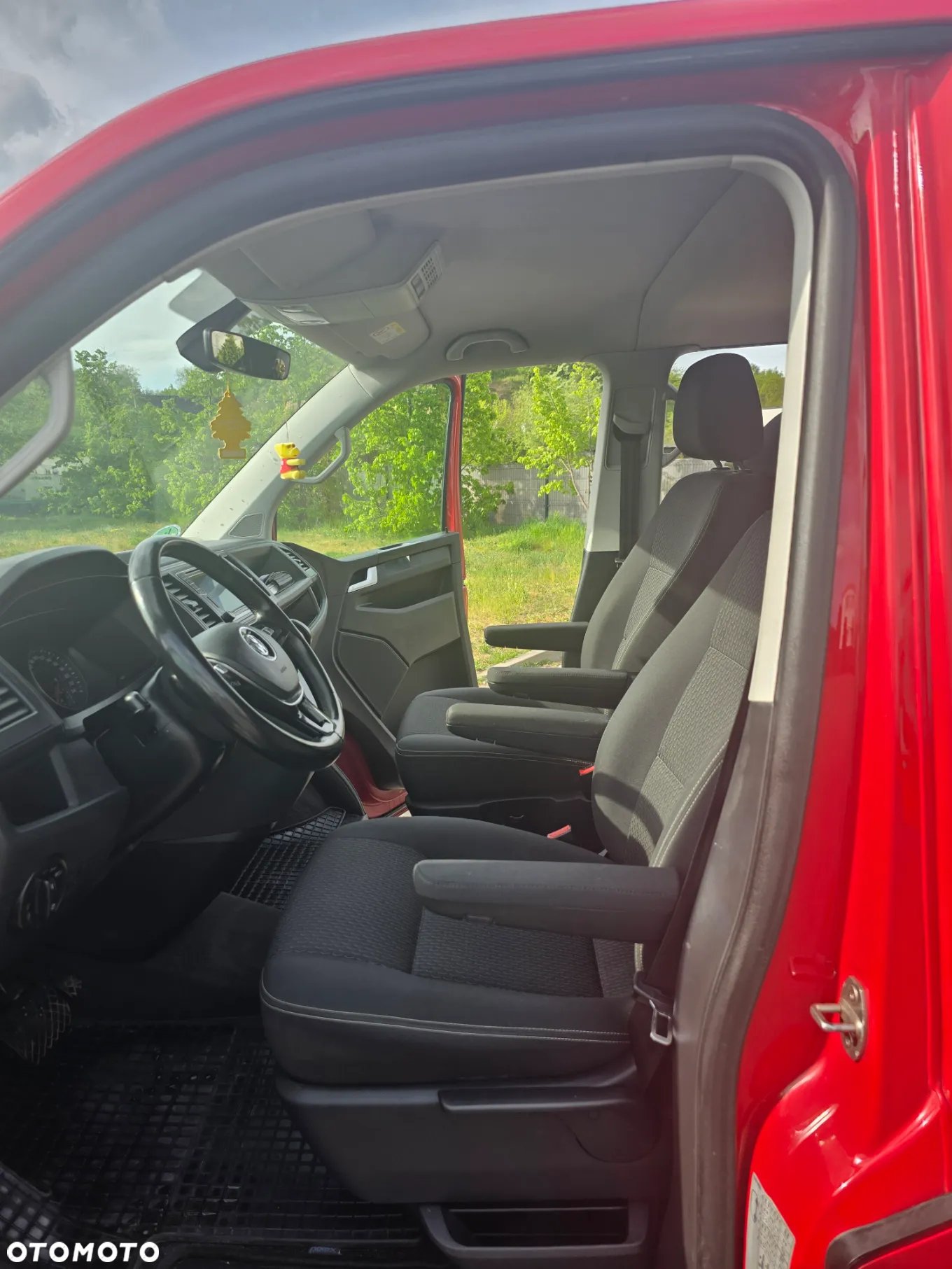 Volkswagen Multivan - 5