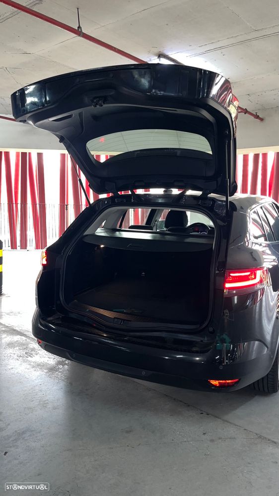 Renault Mégane Sport Tourer 1.5 Blue dCi Equilibre - 23