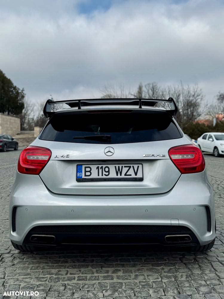 Mercedes-Benz A 45 AMG - 8