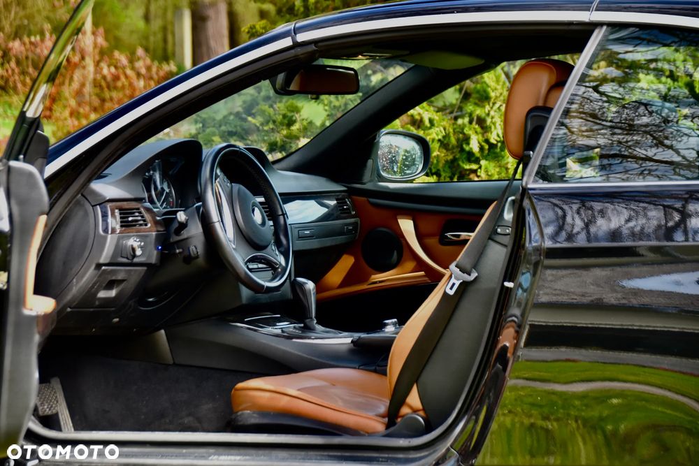 BMW Seria 3 320i - 20