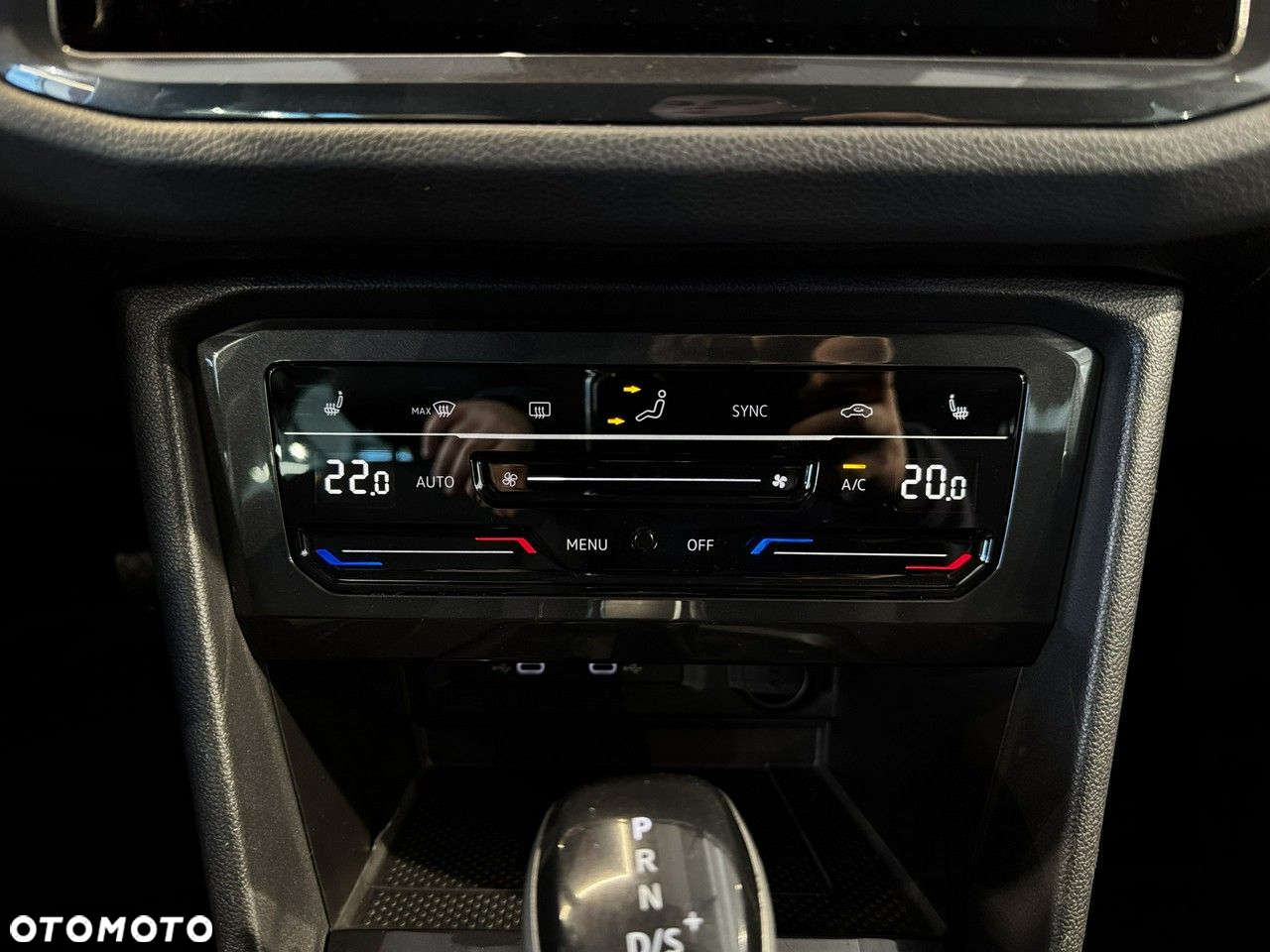 Volkswagen Tiguan - 27