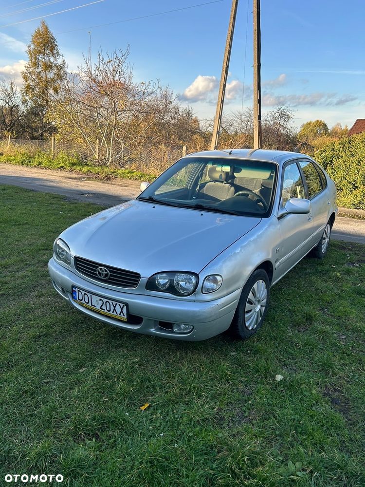 Toyota Corolla 2.0 D-4D Sol - 1