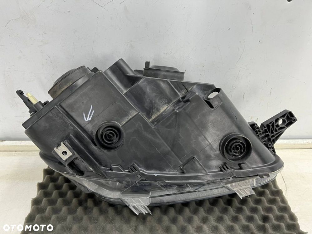 Lampa reflektor Citroen Berlingo III 3 Multispace 18-23r. lewa przednia wersja osobowa lewy przód - 14