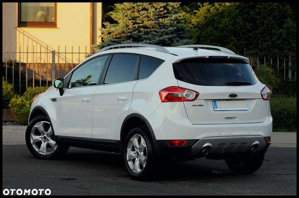 Ford Kuga 2.0 TDCi Titanium - 24