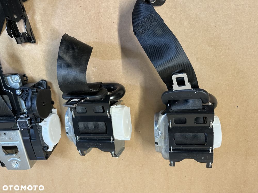 PASY BEZPIECZEŃSTWA AUDI A3 8Y0 KOMPLET AUDI A3 2020-2025 3 WTYCZKI - 5