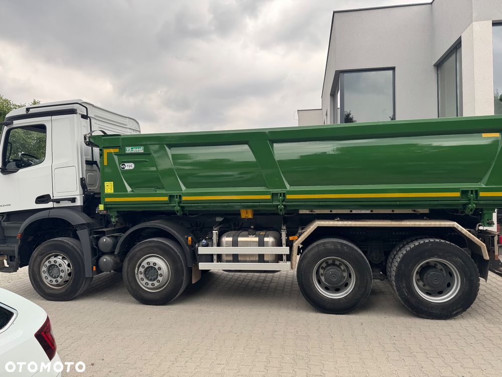Mercedes-Benz AROCS - 5