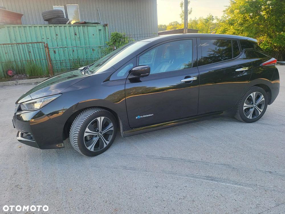 Nissan Leaf 40 kWh TEKNA - 8