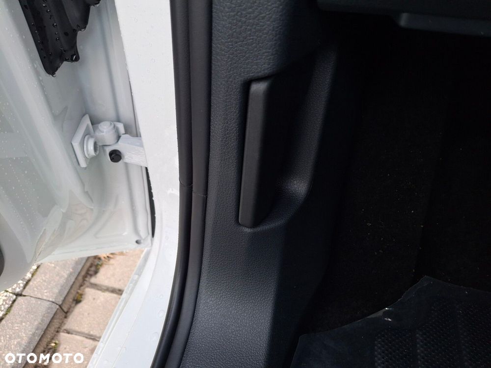 Volkswagen Caddy Cargo - 16