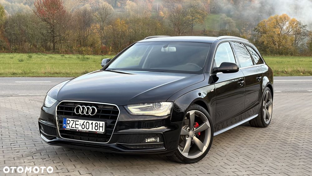 Audi A4 Avant 2.0 TDI DPF quattro S tronic S line Sportpaket - 2