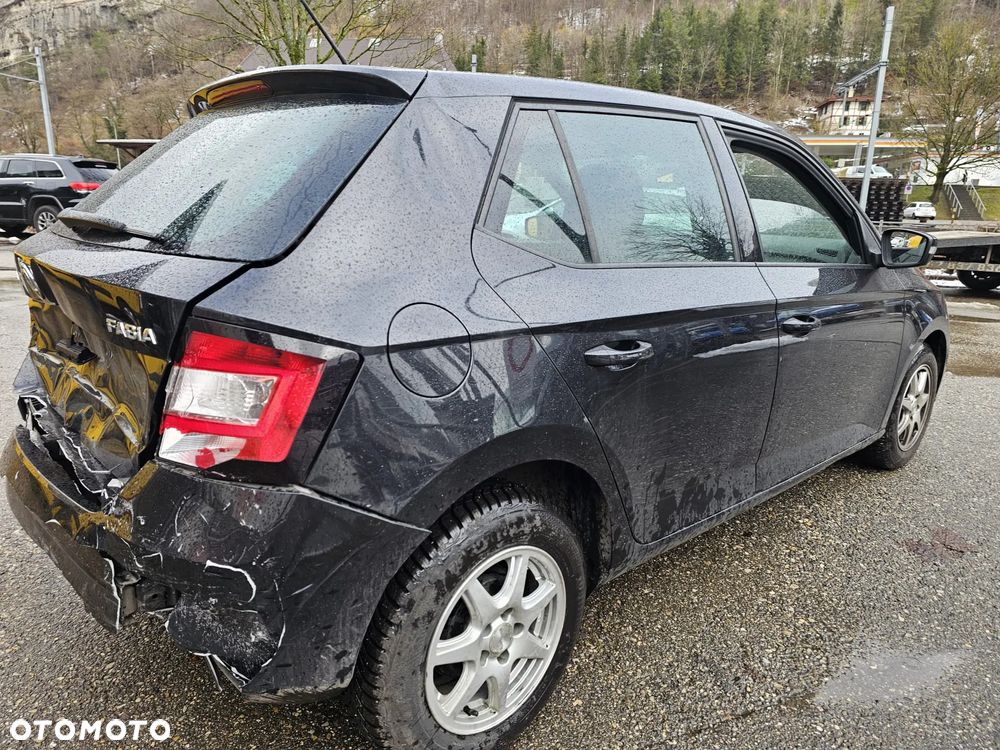 Skoda Fabia 1.0 MPI Active - 2