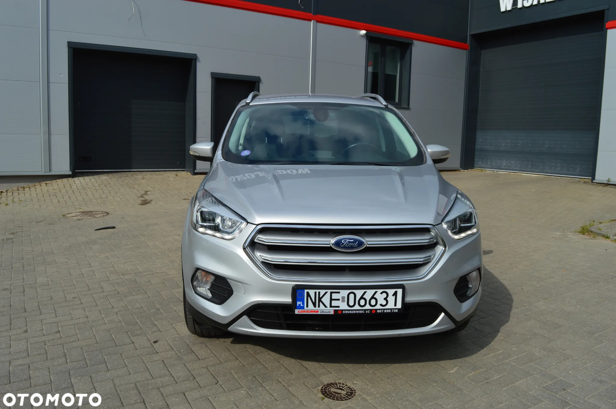 Ford Kuga 1.5 EcoBoost 2x4 Titanium - 13