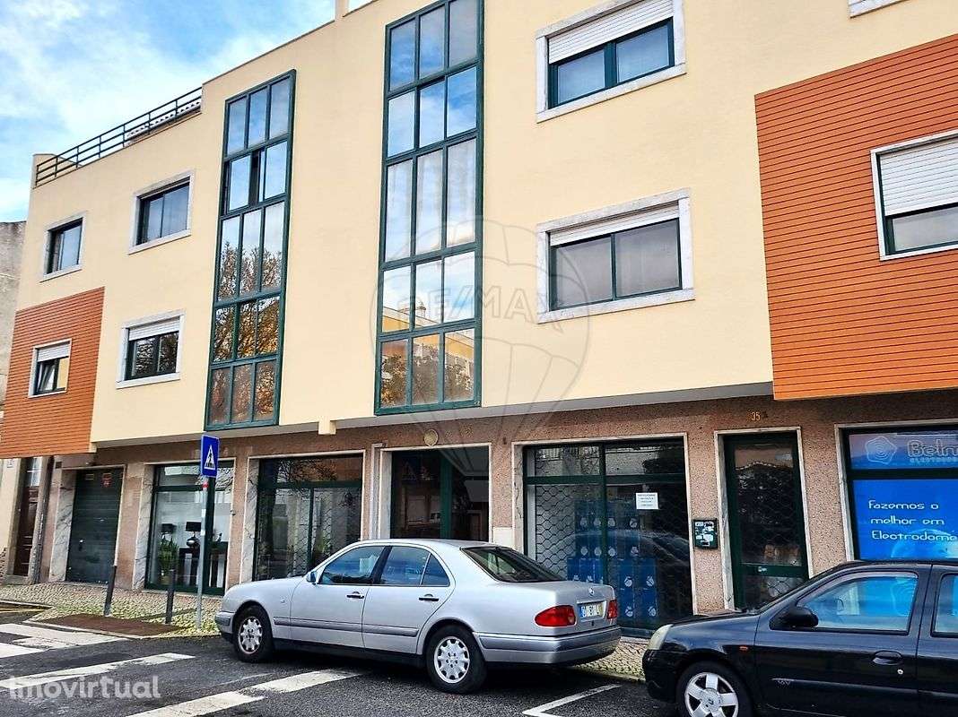 Garagem  para arrendamento - Grande imagem: 3/16