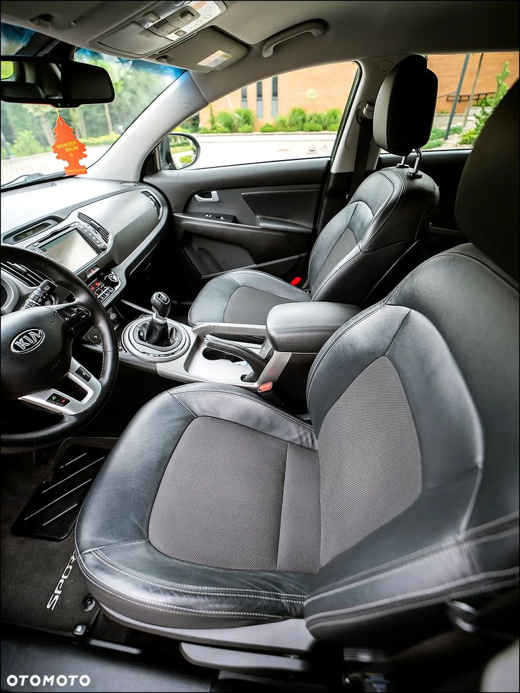 Kia Sportage 2,0 CRDI AWD Spirit - 32