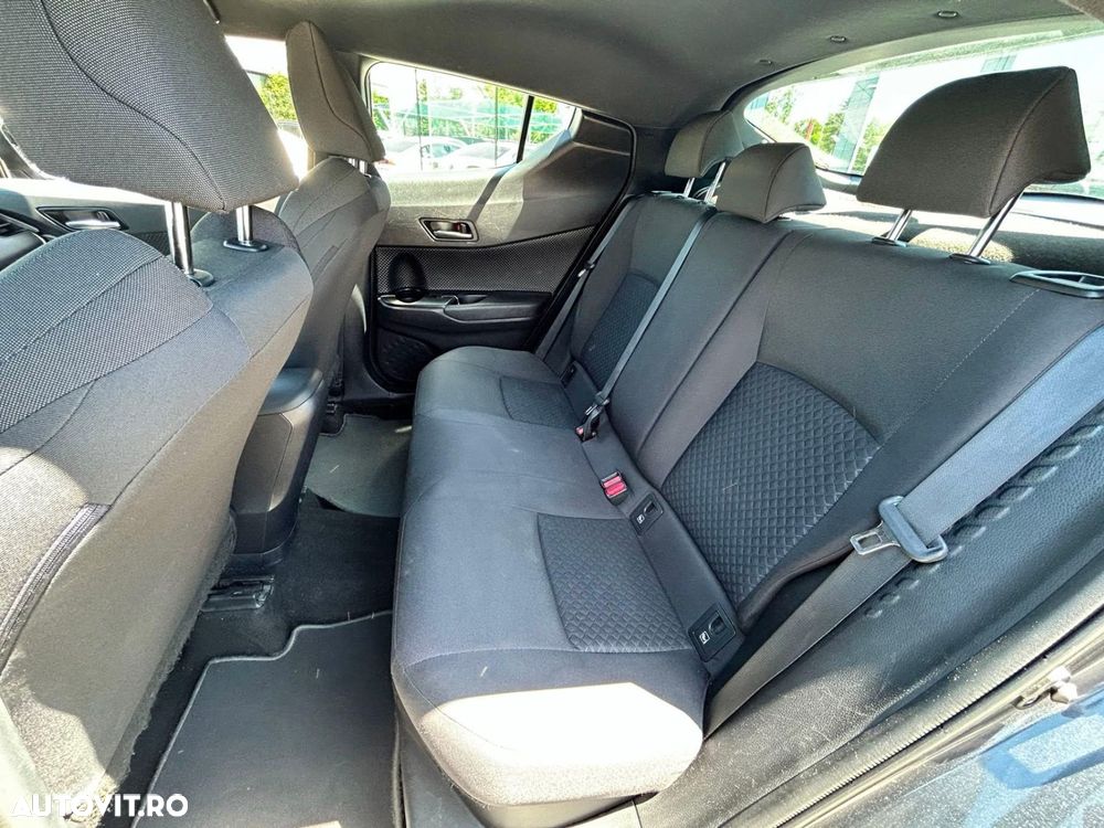 Toyota C-HR 1.8 HSD 4x2 CVT C-enter - 16