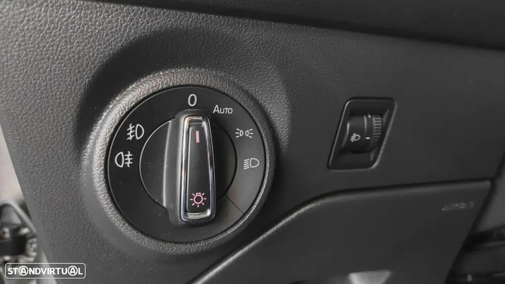SEAT Leon X-Perience - 41